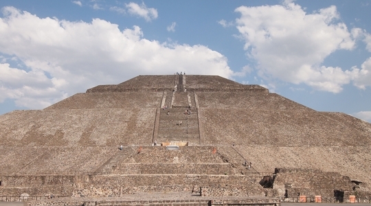 テオティワカンの太陽のピラミッド