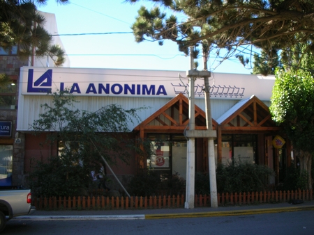アルゼンチンのスーパーといえば通称LAのLA ANONIMA